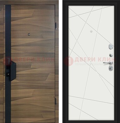 Стальная коричневая дверь МДФ c черной вставкой ДМ-267 в Ногинске