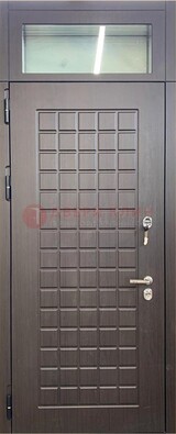 Темная железная дверь с МДФ и верхней фрамугой ДМ-337 в Ногинске