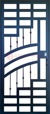 Современная металлическая решетчатая дверь ДР-38 в Ногинске