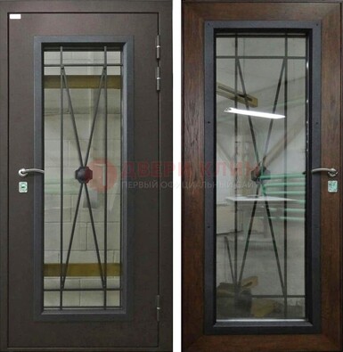Коричневая железная дверь со стеклом для частного дома ДС-8 в Ногинске