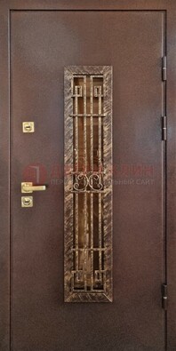 Металлическая дверь с порошковым напылением со стеклом и ковкой ДСК-110 в Ногинске