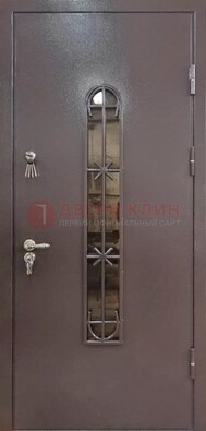 Металлическая дверь Порошок с небольшим стеклом и ковкой ДСК-282 в Ногинске