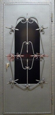 Железная дверь со стеклом и ковкой ДСК-74 для каркасного дома в Ногинске