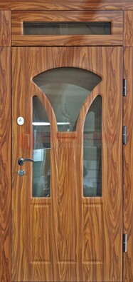 Коричневая классическая входная дверь с виноритом ДВТ-66 в Ногинске