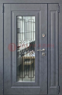 Серая стальная дверь Винорит со стеклом и ковкой ПЛ-29 в Ногинске